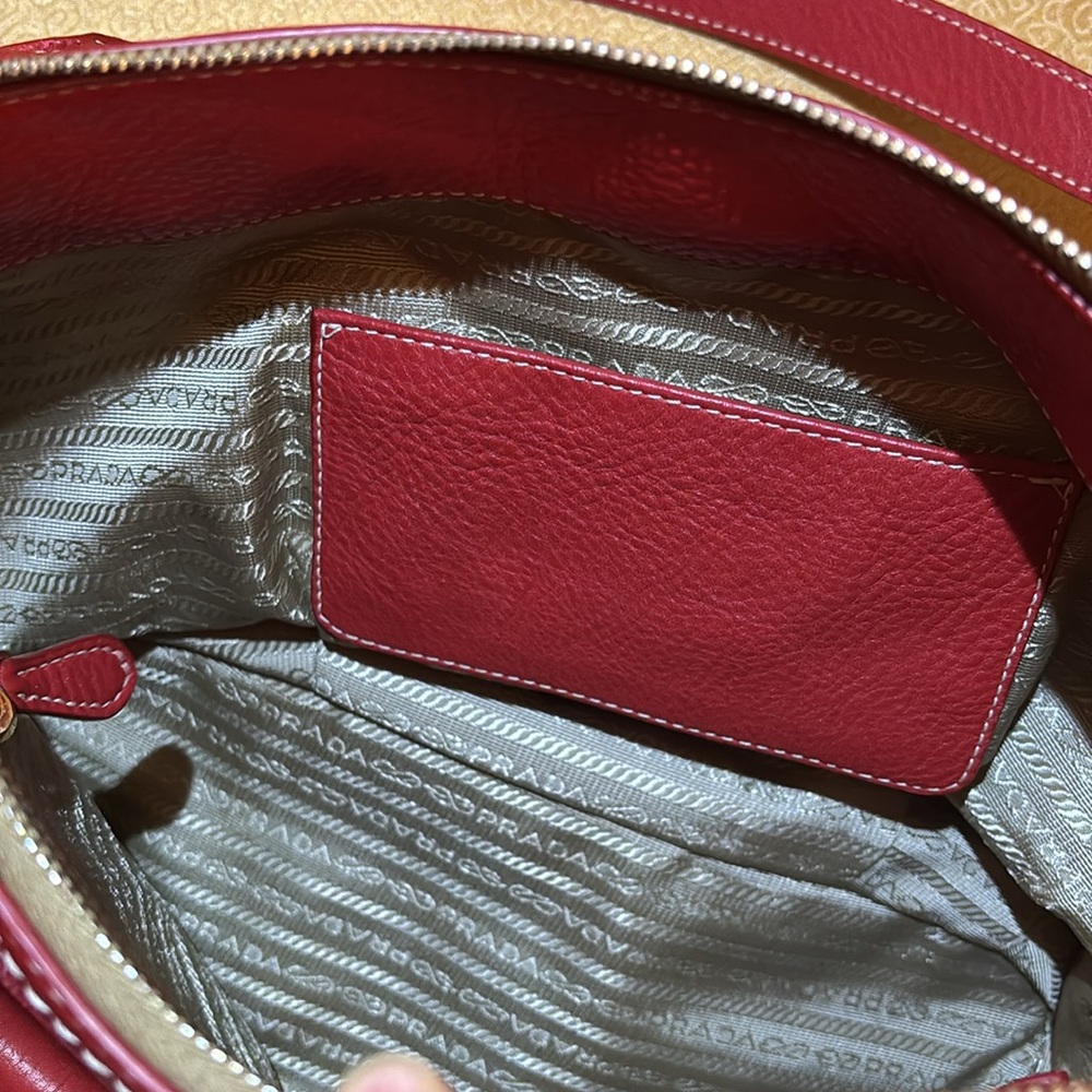 Prada Red Vitello Daino Sacca 2 Manici Tote - Picture 8 of 10